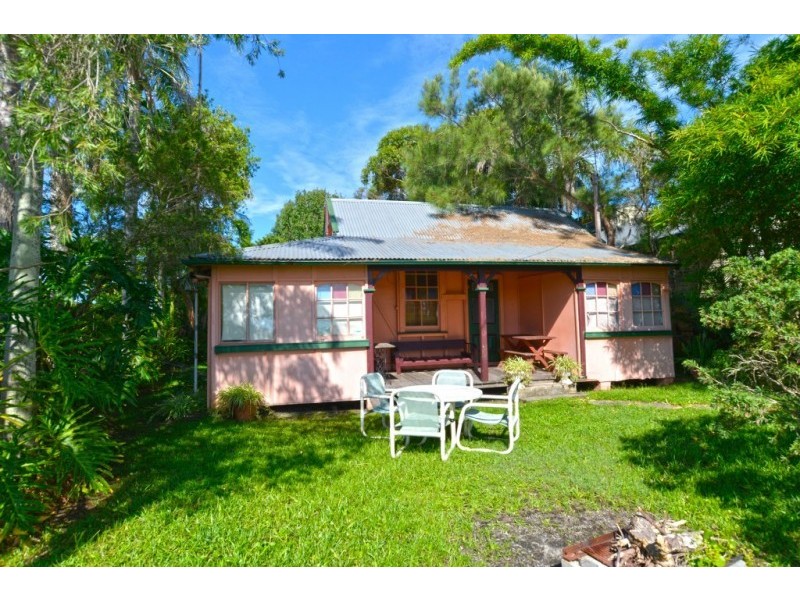 12 Lenora Ave, Davistown NSW 2251