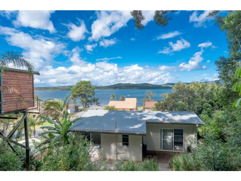 73 Broadwater, Saratoga NSW 2251