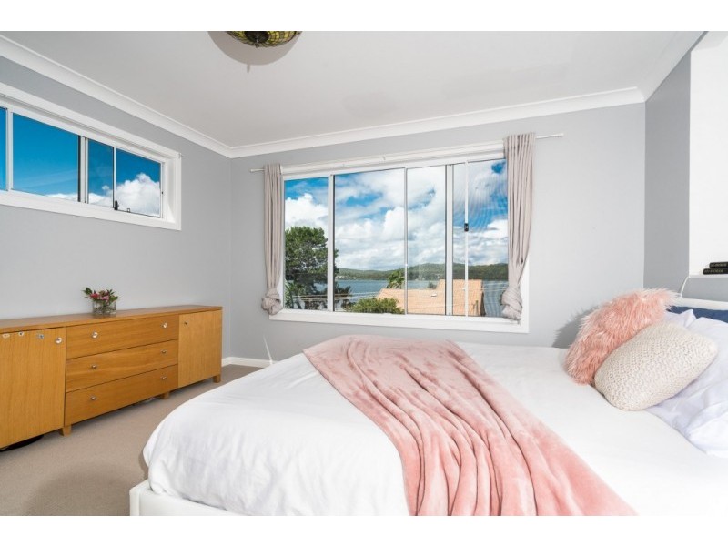 73 Broadwater, Saratoga NSW 2251