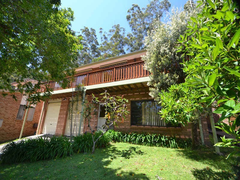 113 Lakeshore Dr, North Avoca NSW 2260