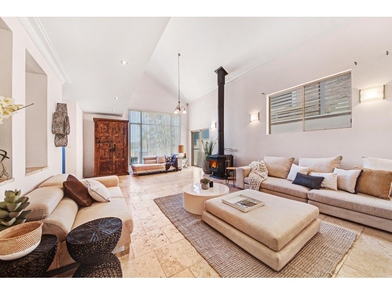 71 Broadwater Dr, Saratoga NSW 2251