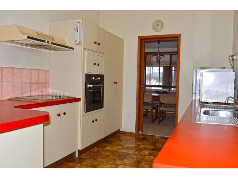 18 Morton Cr, Davistown NSW 2251