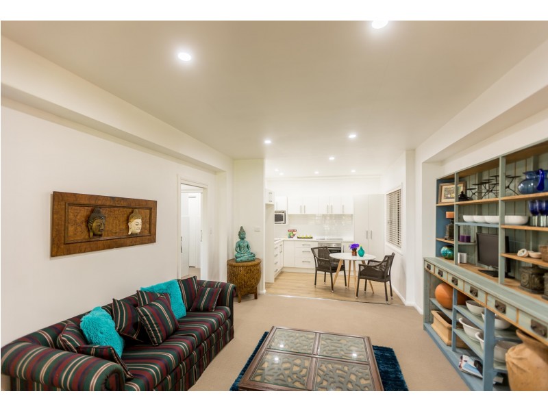 20 Elvys Ave, Saratoga NSW 2251