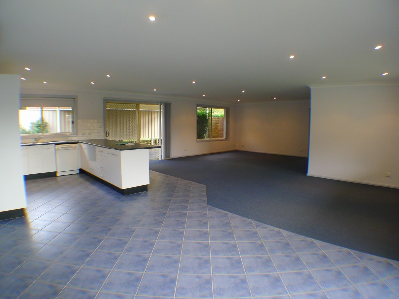 19 Meredith Pl, Green Point NSW 2251