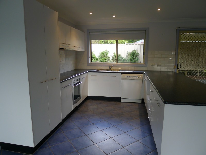 19 Meredith Pl, Green Point NSW 2251