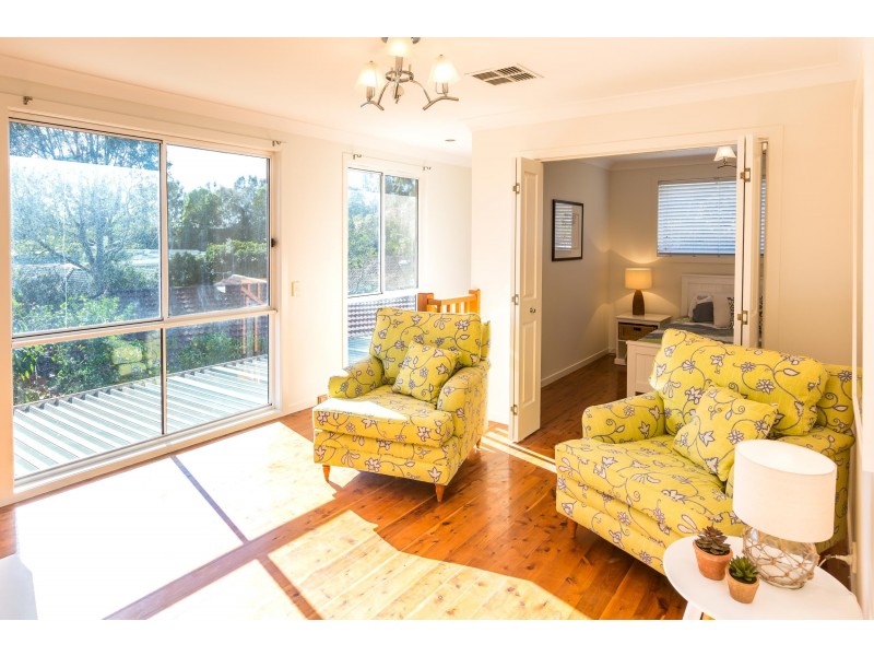 31 Woodport Close, Green Point NSW 2251