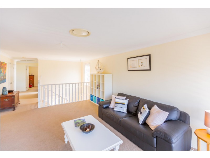 8 Magnolia Ave, Davistown NSW 2251