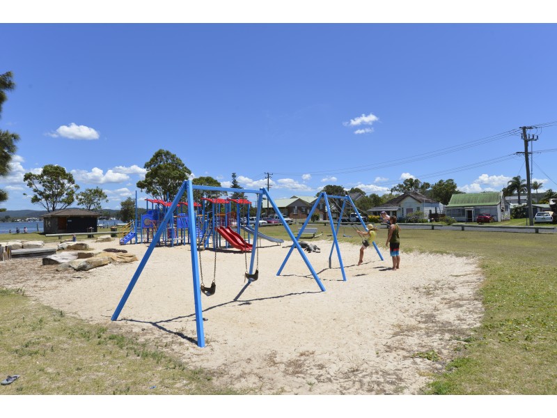 8 Magnolia Ave, Davistown NSW 2251