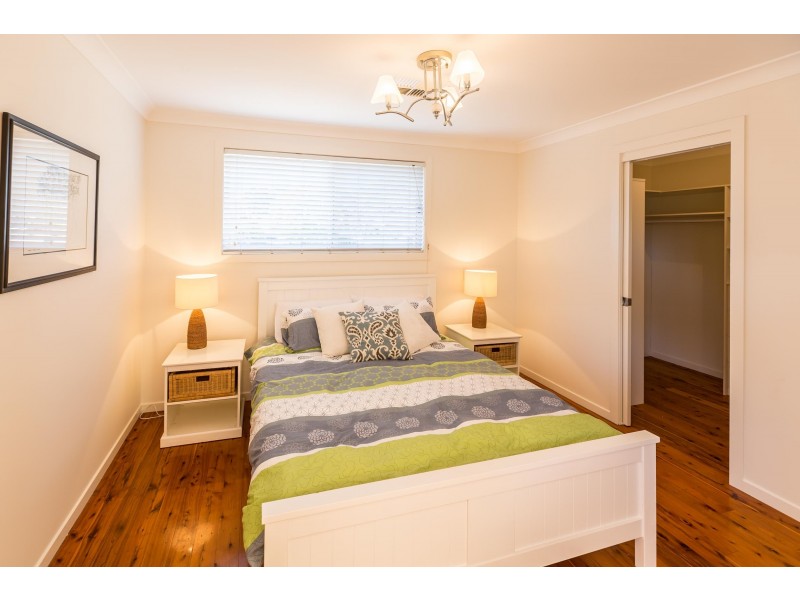 31 Woodport Close, Green Point NSW 2251