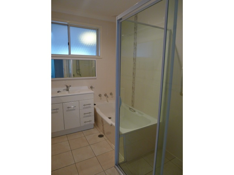 6 Steyne Rd, Saratoga NSW 2251