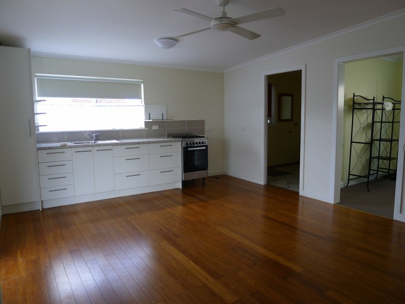 6 Steyne Rd, Saratoga NSW 2251