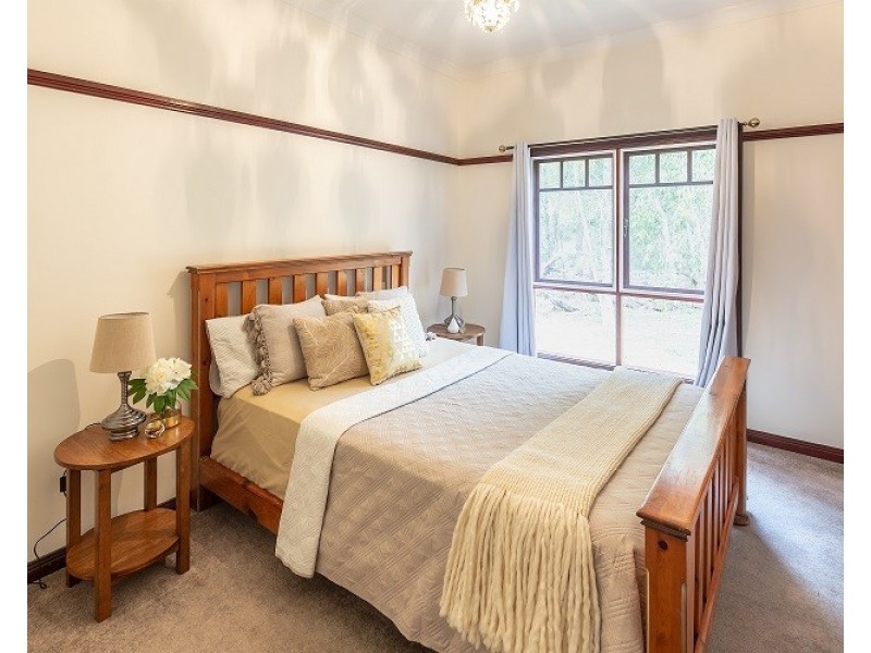 133 Henderson Rd, Saratoga NSW 2251