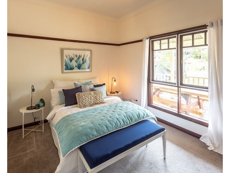 133 Henderson Rd, Saratoga NSW 2251