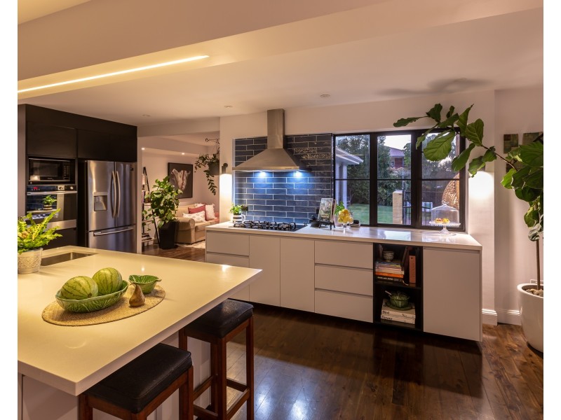 61 Patrick Cr, Saratoga NSW 2251