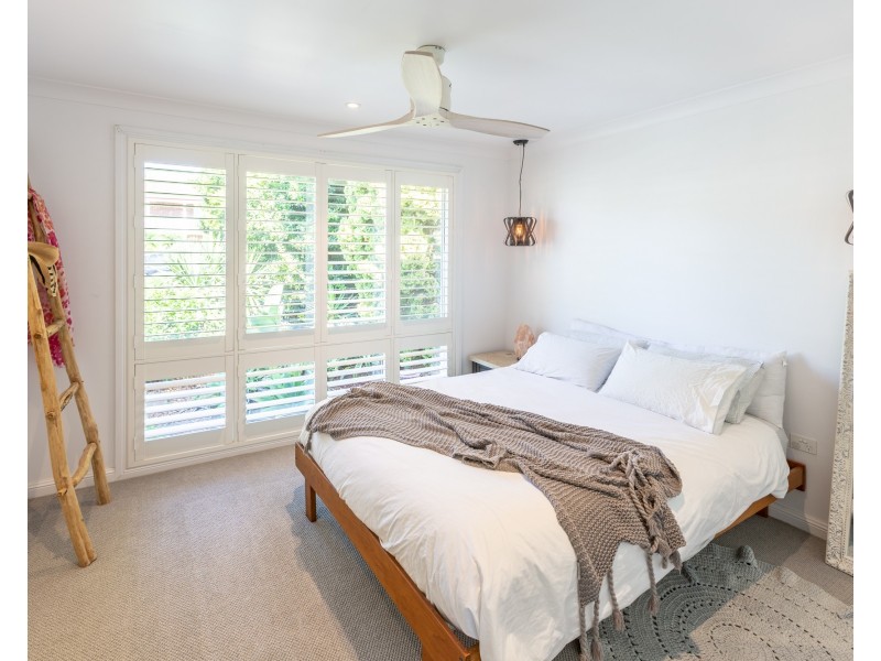 61 Patrick Cr, Saratoga NSW 2251