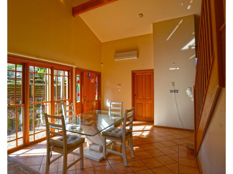 19 Waldron Rd, Kincumber NSW 2251