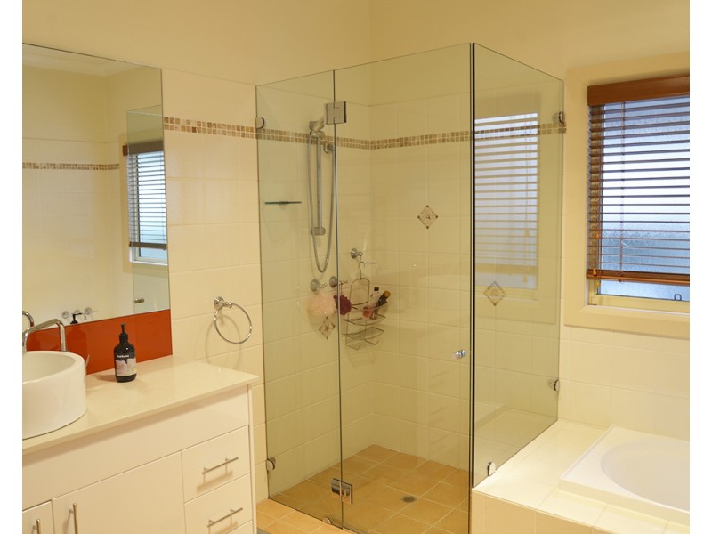 22 Pine Ave, Davistown NSW 2251