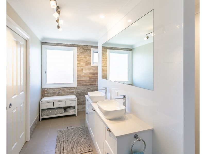 10 Illoura Reserve, Davistown NSW 2251