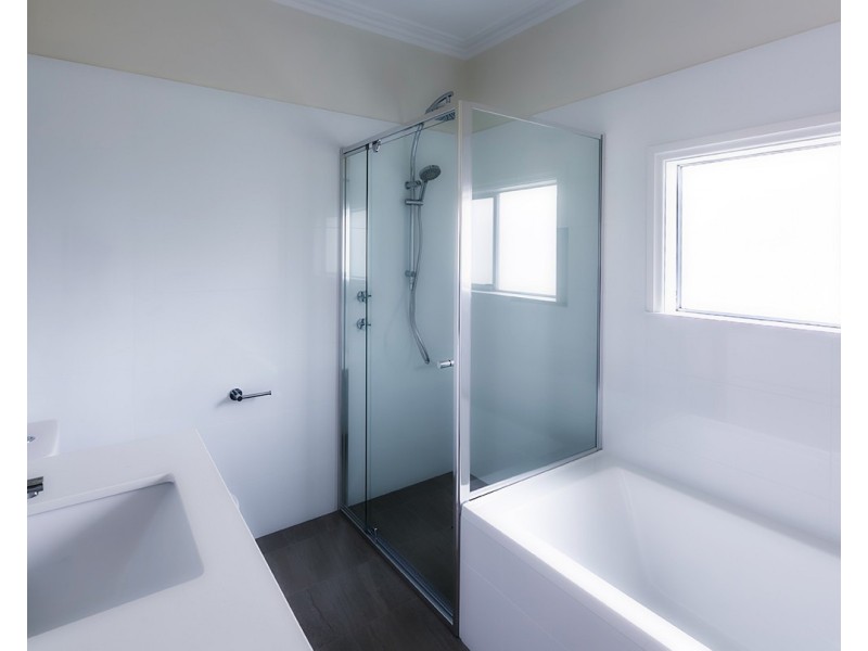 22 Serpentine Rd, Erina Heights NSW 2260