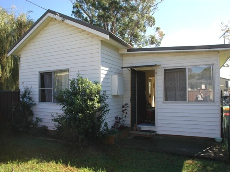 37 Steyne Rd, Saratoga NSW 2251