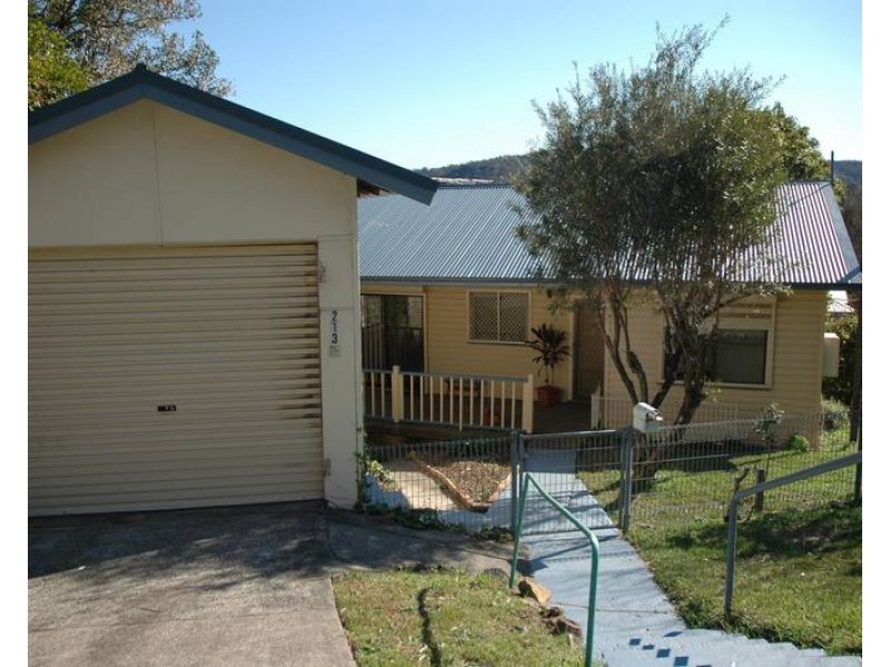 213 Steyne Rd, Saratoga NSW 2251