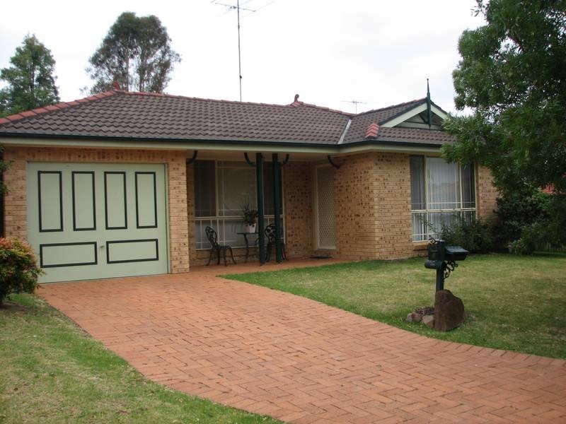 9 Bluewren Close, Glenmore Park NSW 2745