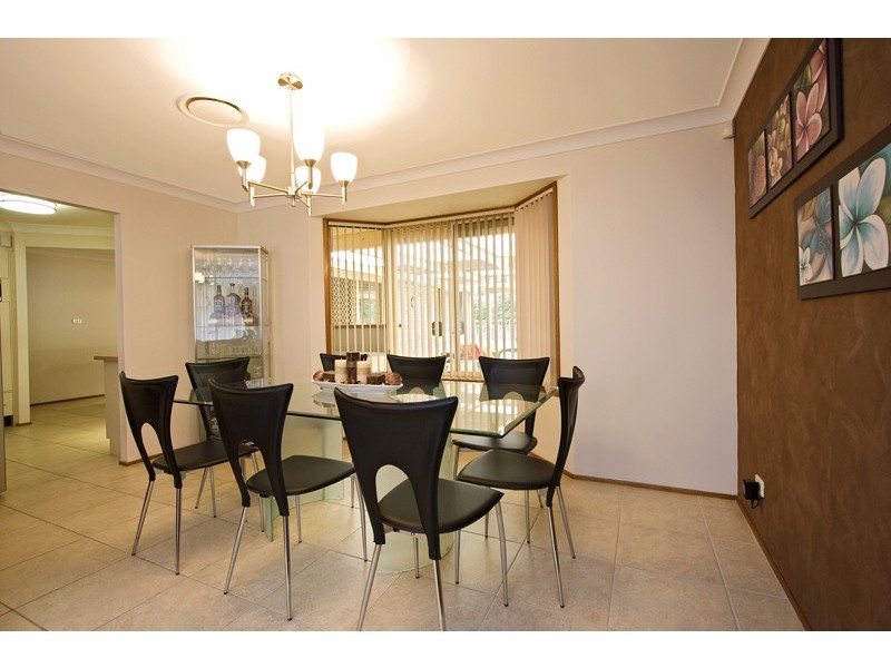 16 Kiber Drive, Glenmore Park NSW 2745