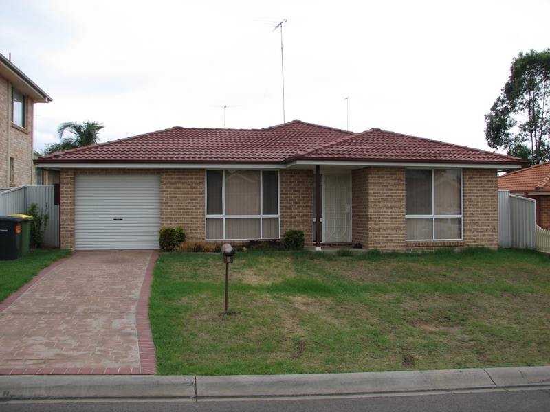 3 Gunara Terrace, Glenmore Park NSW 2745