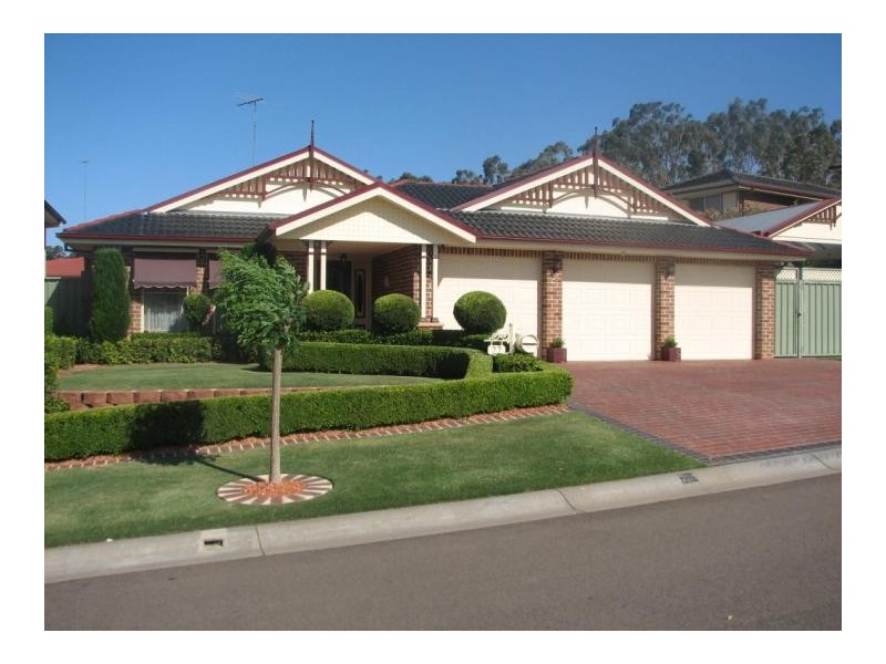 22 Thornbill Crescent, Glenmore Park NSW 2745