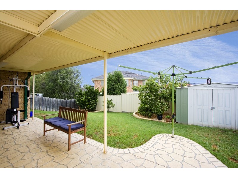 8 Brady Place, Glenmore Park NSW 2745