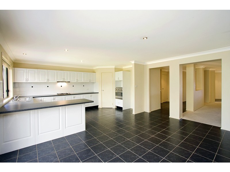 14 Waterford Way, Glenmore Park NSW 2745