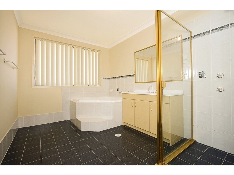 14 Waterford Way, Glenmore Park NSW 2745