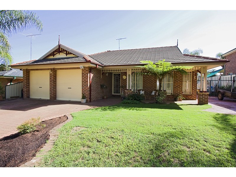 21 Thornbill Crescent, Glenmore Park NSW 2745