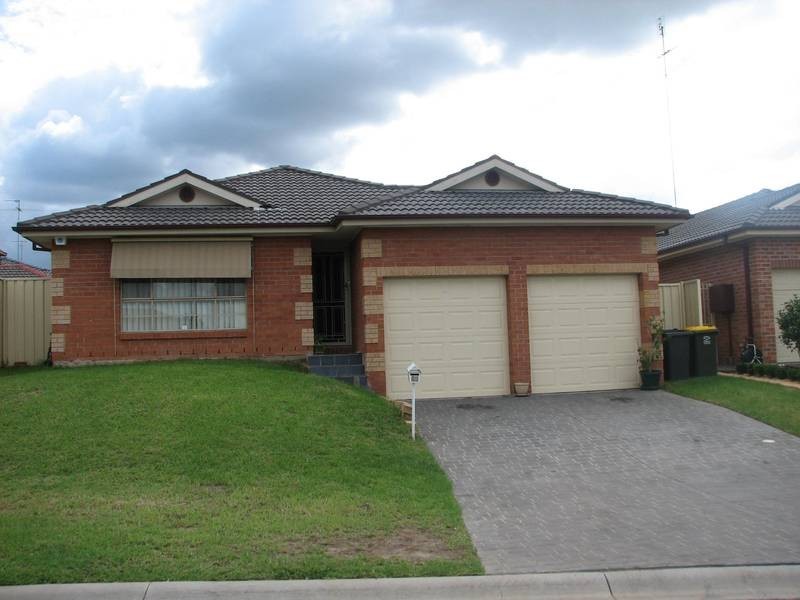 27 Tarrabundi Drive, Glenmore Park NSW 2745