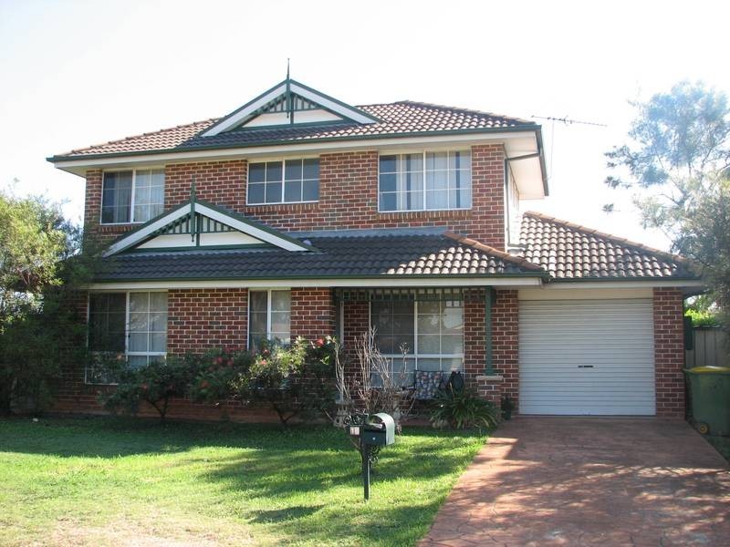 2/16 Buyu Road, Glenmore Park NSW 2745