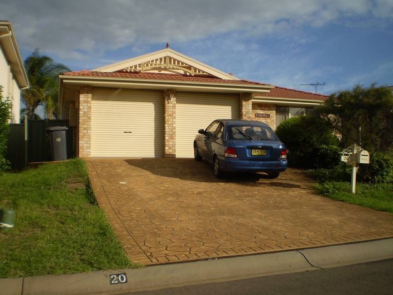20 Mari Close, Glenmore Park NSW 2745