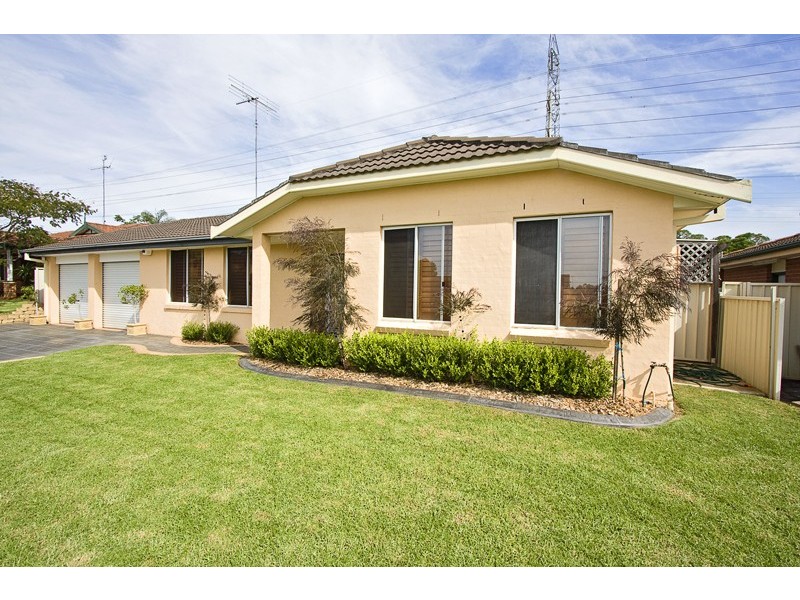 17 Yellowgum Close, Glenmore Park NSW 2745