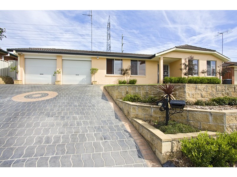 17 Yellowgum Close, Glenmore Park NSW 2745