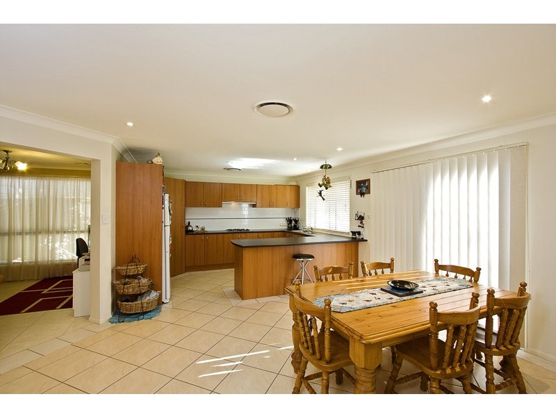 5 Avalon Crescent, Glenmore Park NSW 2745