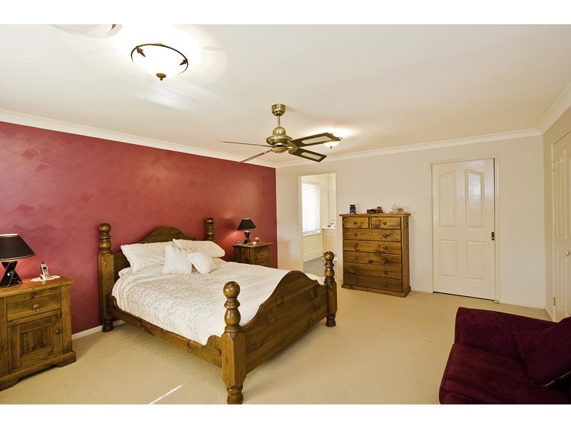 5 Avalon Crescent, Glenmore Park NSW 2745