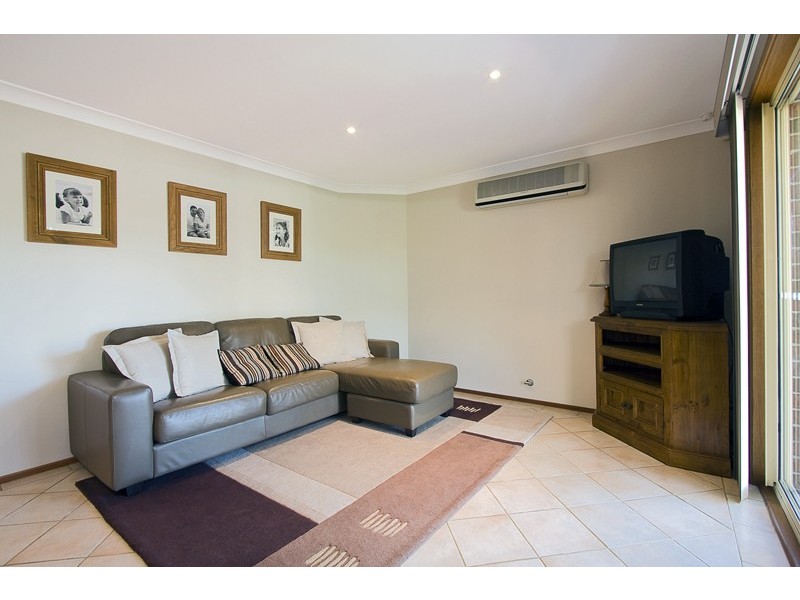 13 Bluebell Close, Glenmore Park NSW 2745