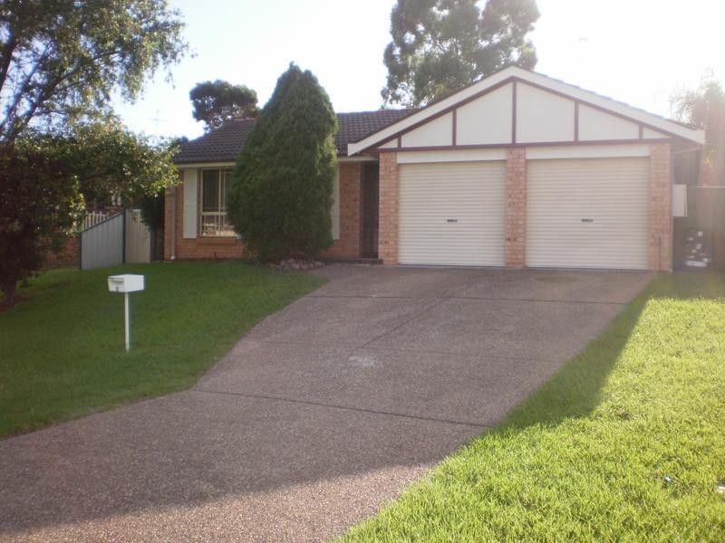 5 Bursaria Crescent, Glenmore Park NSW 2745