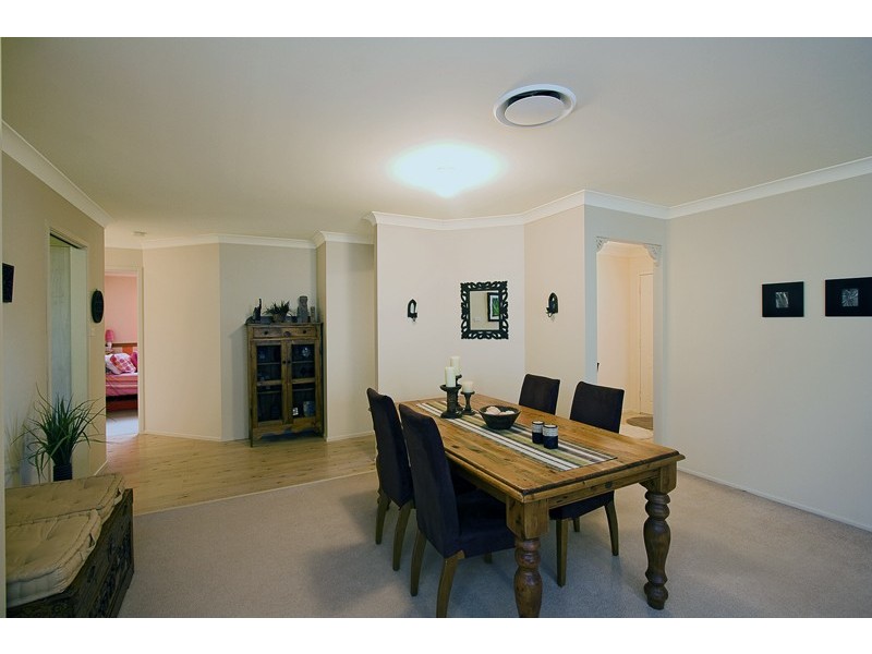 11 Riviera Place, Glenmore Park NSW 2745