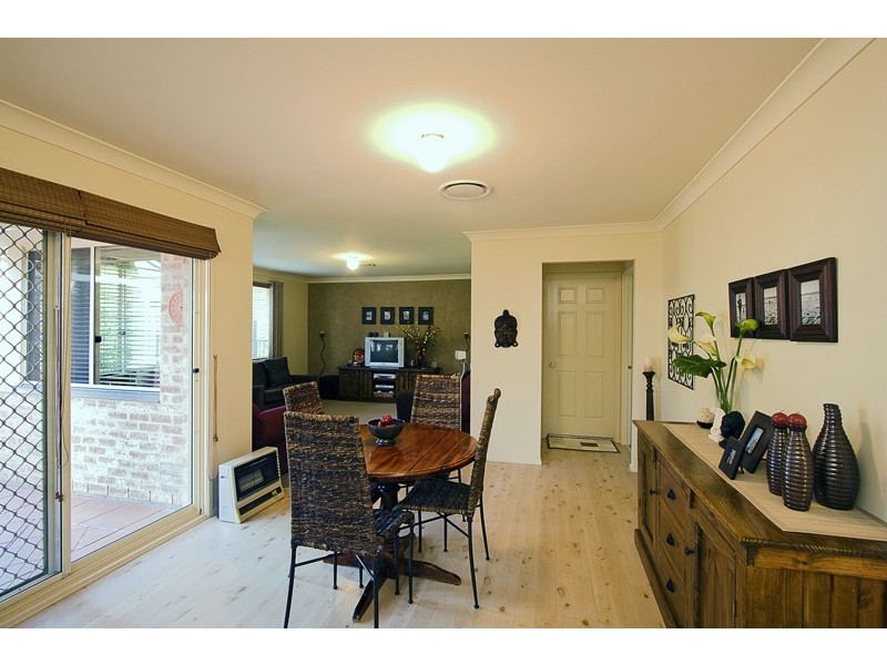 11 Riviera Place, Glenmore Park NSW 2745