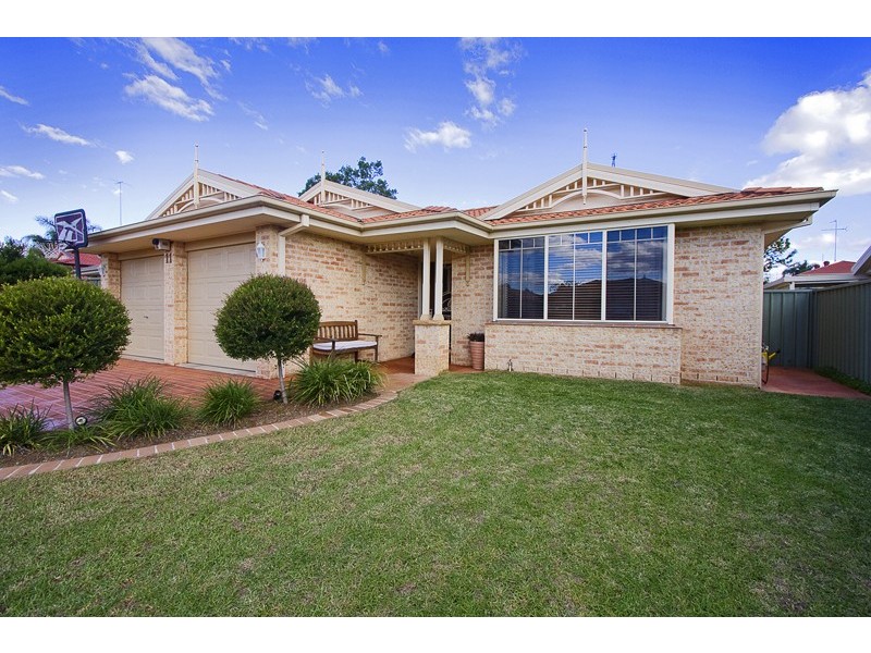 11 Riviera Place, Glenmore Park NSW 2745