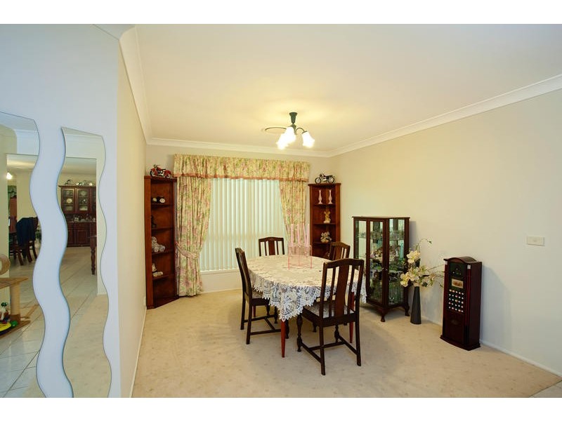 11 Thornbill Crescent, Glenmore Park NSW 2745