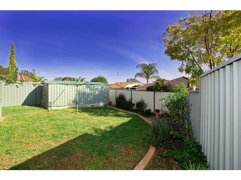 11 Thornbill Crescent, Glenmore Park NSW 2745