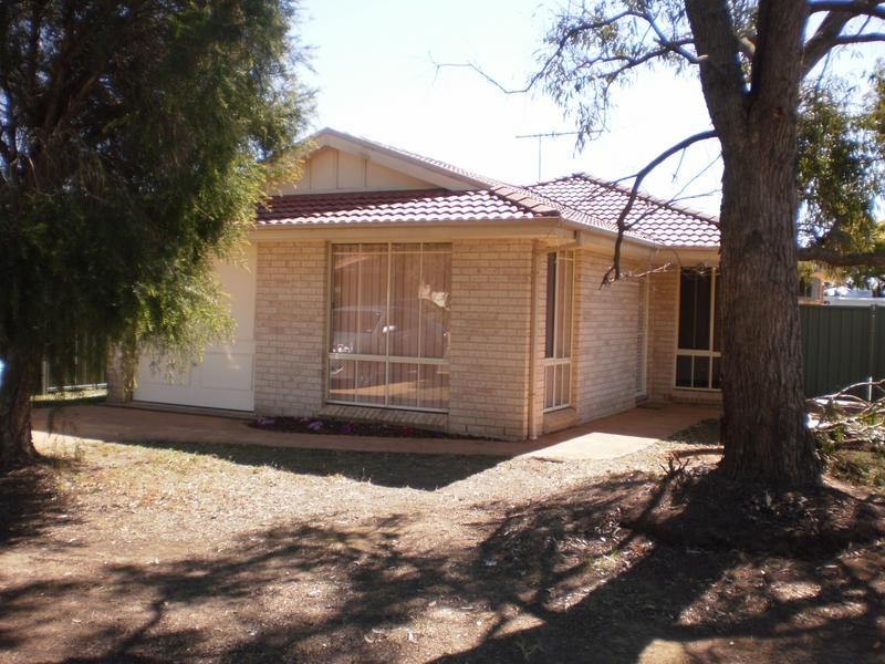 1 Bukari Way, Glenmore Park NSW 2745
