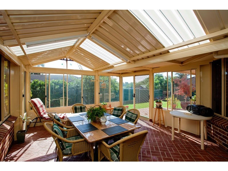 9 Giles Close, Glenmore Park NSW 2745