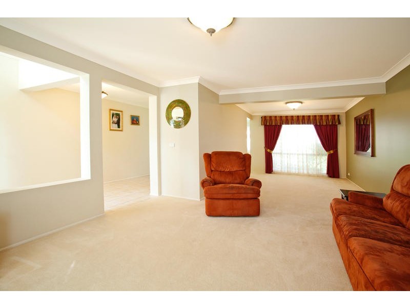 25 Wallan Avenue, Glenmore Park NSW 2745